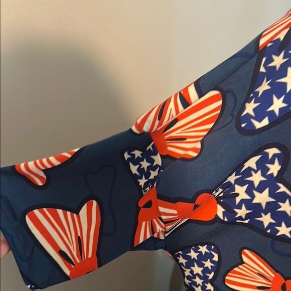 LuLaRoe Women's Tunic with Patriotic Bow Design C - Picture 4 of 4